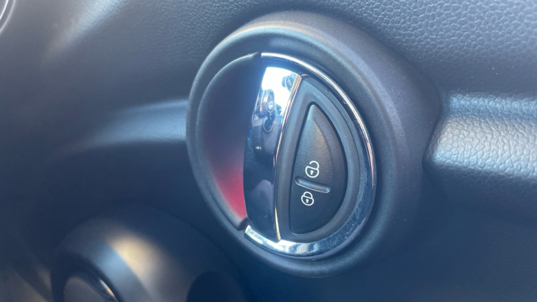 MINI Hatchback 1.5 Cooper 3dr Petrol Hatchback